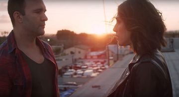 Sandra Echeverría and Jesús Lloveras in Instinto Animal (2019)