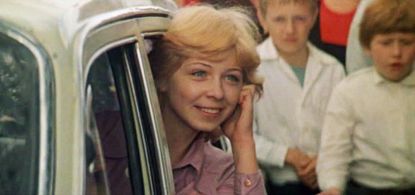 Lena Zhanik in Molodaya zhena (1979)