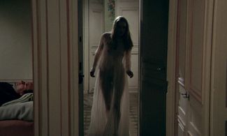 Pierre Benedetti and Lisbeth Hummel in The Beast (1975)