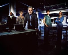 Félicité Du Jeu, Trevor Eve, Esther Hall, Wil Johnson, and Sue Johnston in Waking the Dead (2000)
