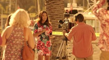 Rosewood EP211 - Mummies & Meltdowns. Directed by Deran Serafian.