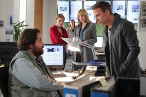 Marco Girnth, Melanie Marschke, Caroline Scholze, Alma Leiberg, and Martin Neuhaus in Leipzig Homicide (2001)