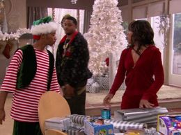 Wendy Raquel Robinson, Hosea Chanchez, and Barry Floyd in The Game (2006)