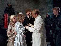 Aleksandr Abdulov, Viktor Rakov, Oleg Yankovskiy, and Aleksandra Zakharova in Ubit drakona (1988)