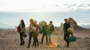 'Deserted' L to R- Kelly Branigan, Dana Rosendorff, Mischa Barton, Trent Ford, Jackson Davis, Tyler Sellers