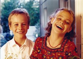 Max Felder and Elea Geissler in Annaluise & Anton (1999)