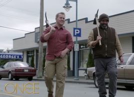 Michael Coleman as Happy andLee Arenberg as Grumpy on Once Upon a Time.