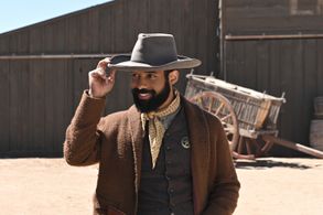 Philemon Chambers as Augustus on the set of Walker Independence