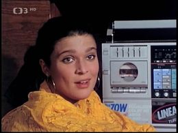 Mahulena Bocanová in Cesta do krajiny Ty (1988)