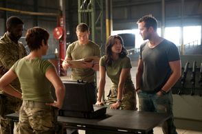 Amanda Mealing, Sullivan Stapleton, Philip Winchester, Michelle Lukes, and Rhashan Stone in Strike Back (2010)
