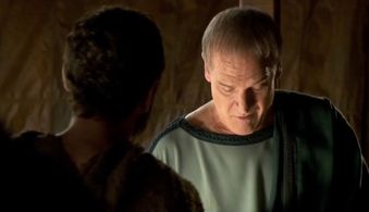 Lluís Homar and Pablo Derqui in Hispania, la leyenda (2010)