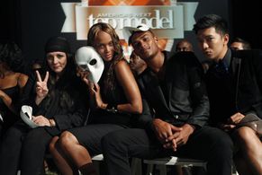 Tyra Banks, Kelly Cutrone, Bryan Boy, and Rob Evans in America's Next Top Model (2003)