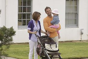 Carmine Giovinazzo and Anna Belknap in CSI: NY (2004)