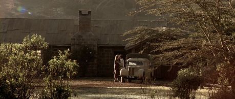 Juliane Köhler and Merab Ninidze in Nowhere in Africa (2001)