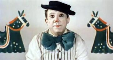 Yuriy Nikulin in Priklyucheniya Travki (1977)