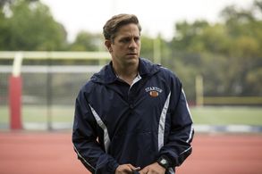 Joe Tippett in Rise (2018)