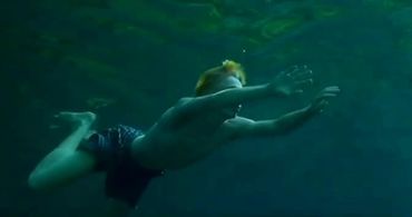 Tino Mewes in Do Fish Do It? (2002)