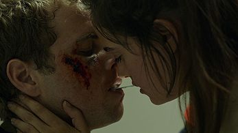 Ido Bartal and Dar Zuzovsky in Bnei Aruba (2013)