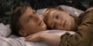 Evgeniy Karelskikh and Irina Malysheva in Ya tebya nikogda ne zabudu (1983)