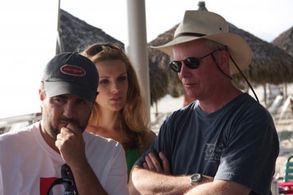 Kevin O'Neill and Iva Hasperger in Dinoshark (2010)