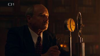 Viktor Preiss in Anatomie zrady (2020)