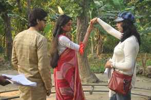 Reshmi Mitra in Hotath Dekha (2017)