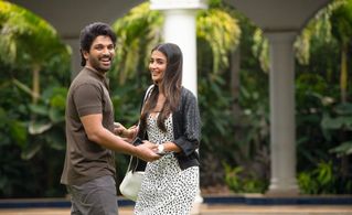 Allu Arjun and Pooja Hegde in Ala Vaikunthapurramuloo (2020)