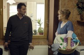 Catrinel Dumitrescu and Cristi Puiu in Aurora (2010)