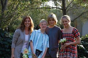 Rita Considine, Gabriel Douglas, Lou Wegner, and Anna Margaret. Be Good to Eddie Lee