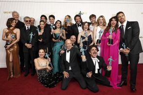 F. Murray Abraham, Jennifer Coolidge, Jon Gries, Sabrina Impacciatore, Michael Imperioli, Eleonora Romandini, Leo Woodal