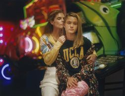 Mom and daughter for 'Meet the Robinsons'