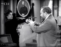 Jan Werich and Stella Zázvorková in The Bear (1961)