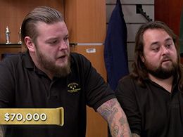 Corey Harrison and Austin 'Chumlee' Russell in Pawn Stars (2009)