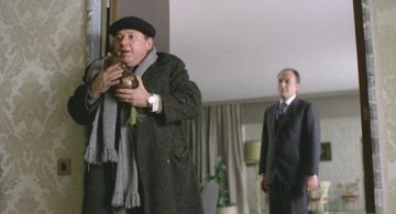 Paolo Villaggio in Fantozzi 2 (1976)