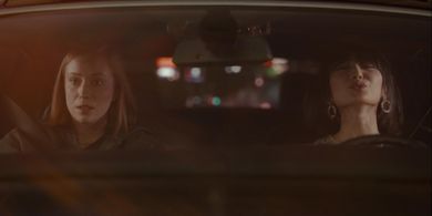 Hannah Einbinder and Poppy Liu in Hacks (2021)