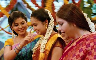 Jayasudha, Anjali, and Abhinaya in Nenjamellam Pala Vannam (2013)
