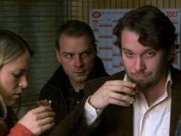 Anneke Kim Sarnau, Hinnerk Schönemann, and Christian Ulmen in Dr. Psycho - Die Bösen, die Bullen, meine Frau und ich (20