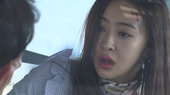 Kim Dasom in Band of Sisters (2017)