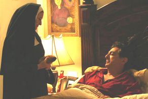 On set with Joe Mantegna as 