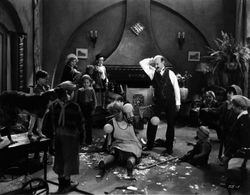 Billy Barty, Louise Fazenda, Edith Fellows, and James Finlayson in Second Hand Kisses (1931)