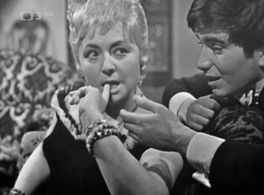 Jirí Bednár and Jirina Petrovická in Jak obelhal manzela (1963)