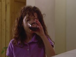 Ashly Holloway in Curb Your Enthusiasm (2000)