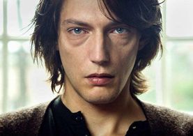 Jonathan Genet in Cosmos (2015)