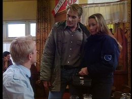 Cynthia Abma, Dimme Treurniet, and Erik de Vries in Vrouwenvleugel (1993)