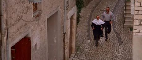 Jean Reno and Giuseppe Cederna in Roseanna's Grave (1997)