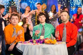 Filipp Avdeev, Aleksandr Gorchilin, and Aleksandr Kuznetsov in Evening Urgant: Blue Urgant (2018)