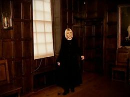 Yvette Fielding in Most Haunted (2002)