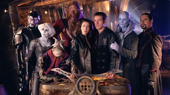 Claudia Black, Ben Browder, Gigi Edgley, Virginia Hey, Wayne Pygram, Anthony Simcoe, and Lani John Tupu in Farscape (199