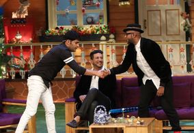 Salim Merchant, Benny Dayal, and Kapil Sharma in The Kapil Sharma Show (2016)