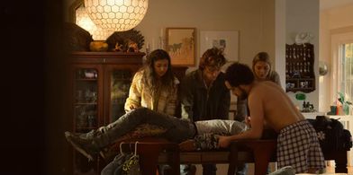 Ian Gregg (Ricky),Madison Bailey (Kiara),Chase Stokes (John B),Madelyn Cline (Sarah) & Jonathan Daviss - Season 2, Ep